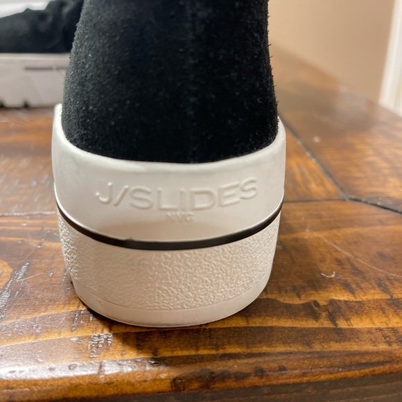 JSlides - Picture 2 of 4